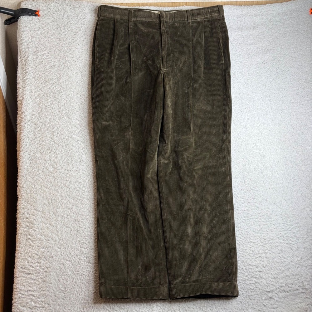 Brooks Brothers Mens 38x29 Olive Green Corduroy Pleated pants Made in USA